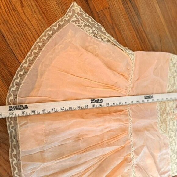Vintage 1950’s Pink Silk Lace Romper Teddy Lingerie Size XL(40) - Picture 10 of 10